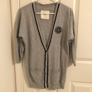 NEW W/O TAGS Abercrombie & Fitch Grey Cardigan